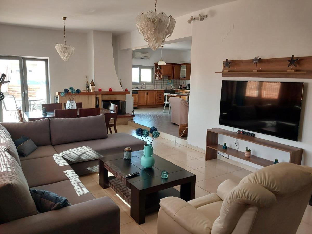 Passatempo Casa - 3 Bedroom Apartment Close To The Swimming Pool Gerani  Dış mekan fotoğraf