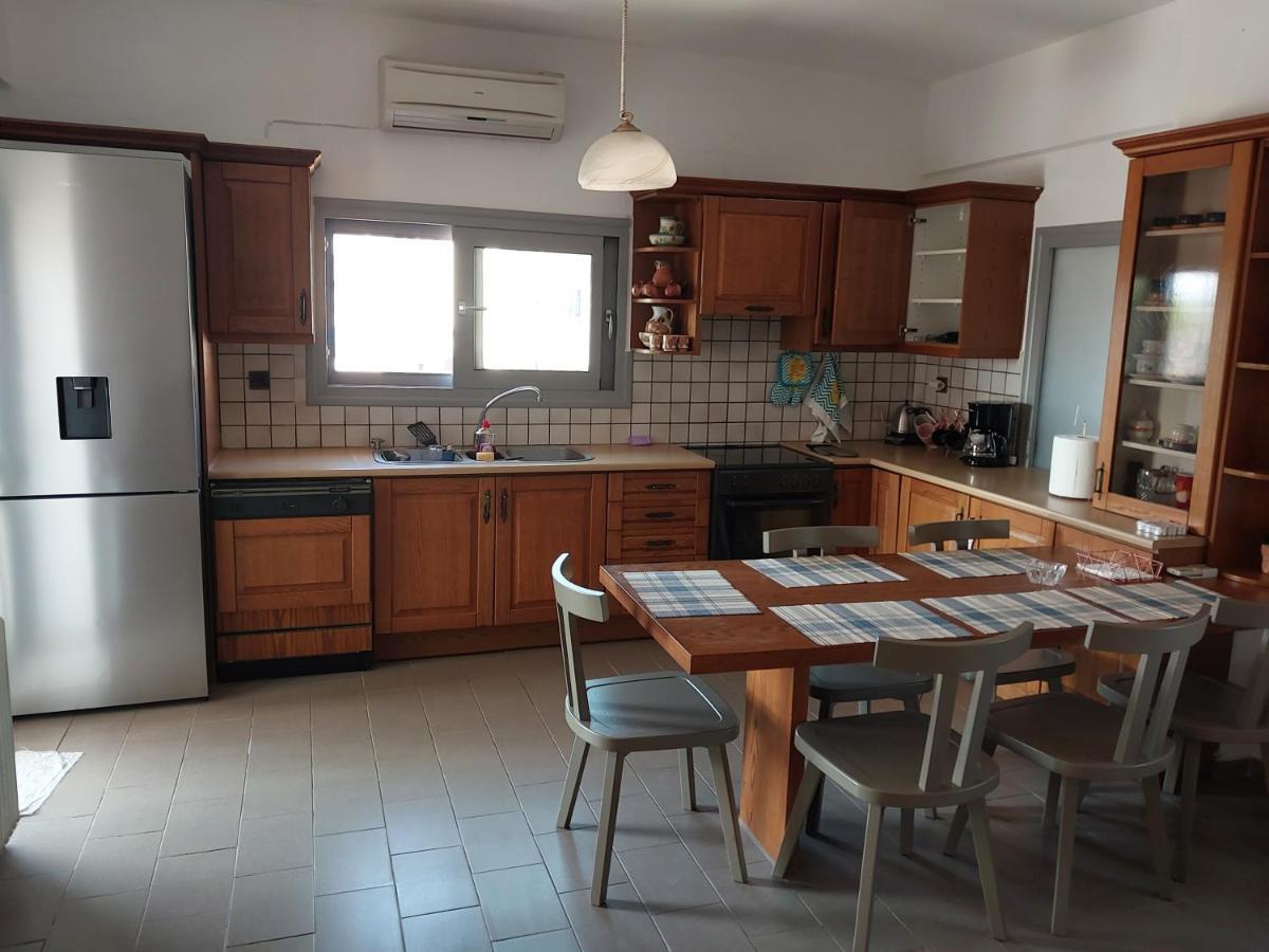 Passatempo Casa - 3 Bedroom Apartment Close To The Swimming Pool Gerani  Dış mekan fotoğraf