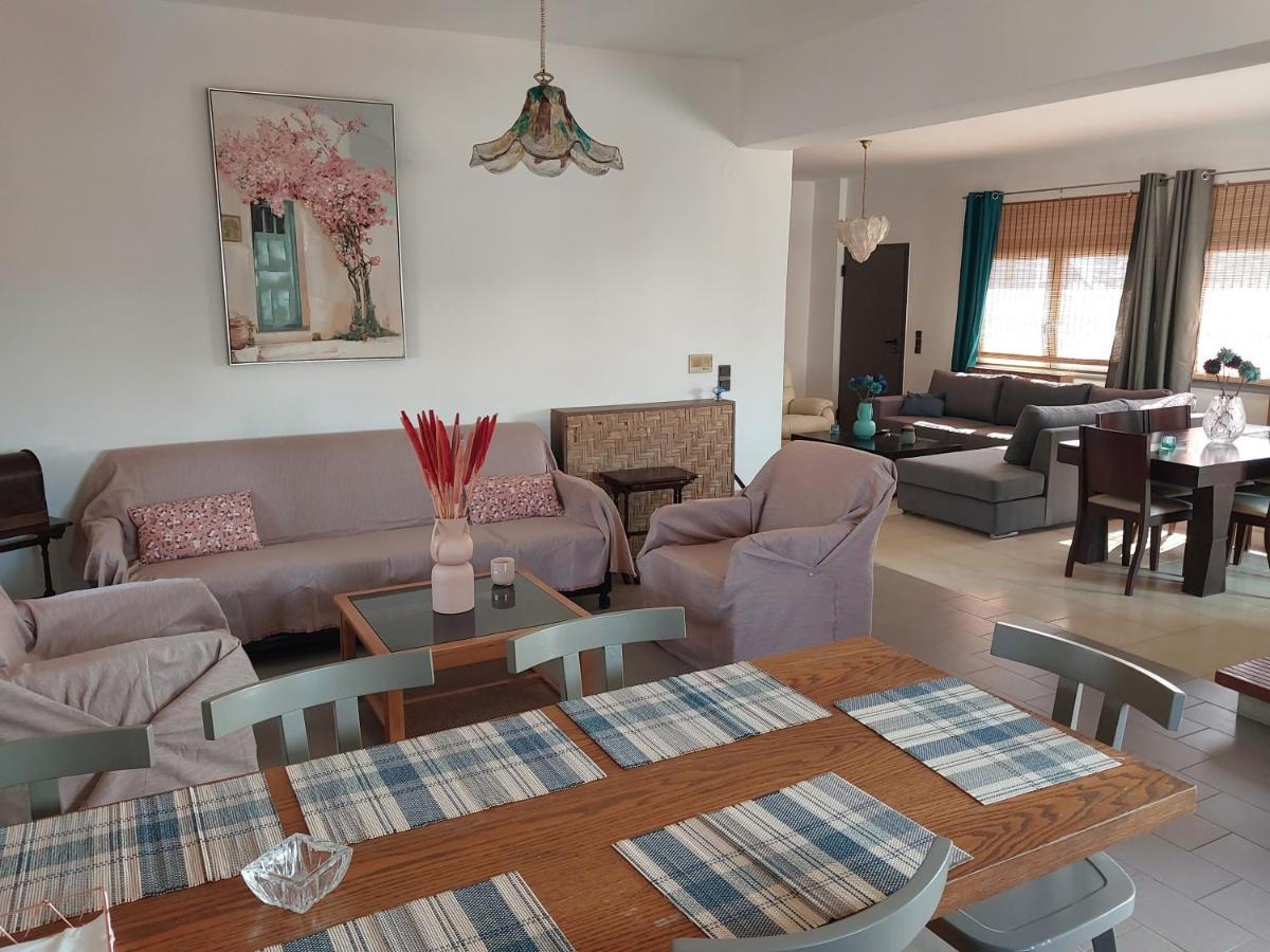 Passatempo Casa - 3 Bedroom Apartment Close To The Swimming Pool Gerani  Dış mekan fotoğraf